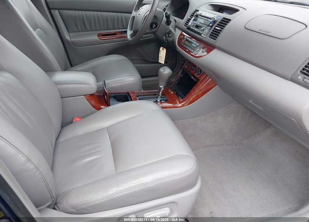 2006 TOYOTA CAMRY XLE V6 VIN: JTDBF30K560170034