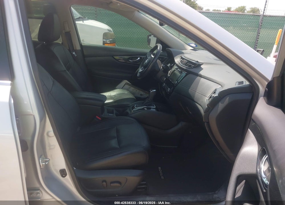 2019 NISSAN ROGUE VIN: 5N1AT2MT8KC744423