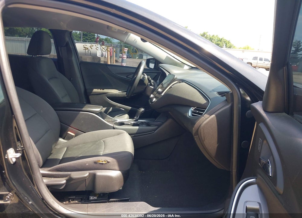 2017 CHEVROLET MALIBU VIN: 1G1ZE5ST8HF259723