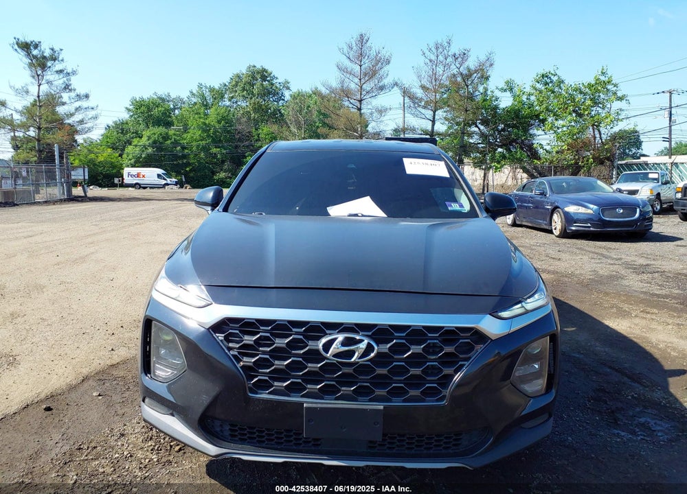 2019 HYUNDAI SANTA FE VIN: 5NMS33AD9KH104394