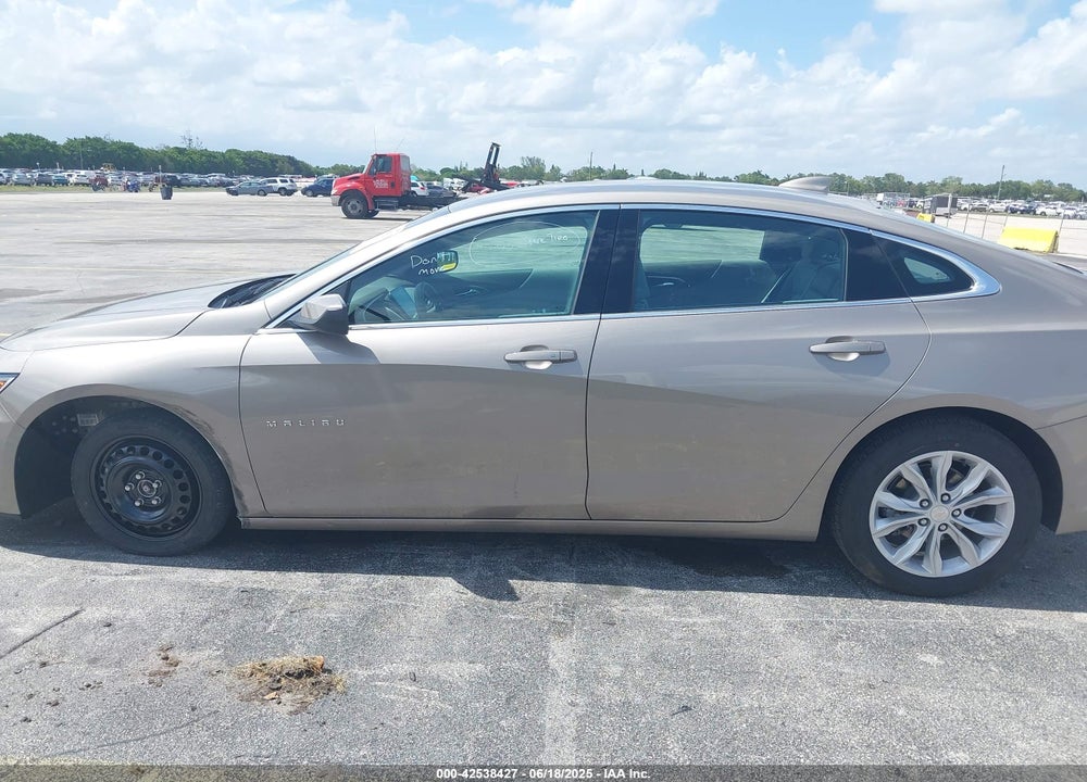 2025 CHEVROLET MALIBU VIN: 1G1ZD5ST2SF148885