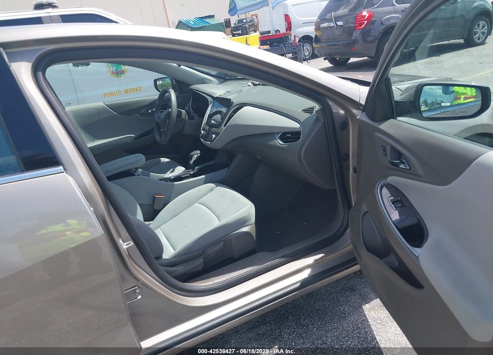 2025 CHEVROLET MALIBU VIN: 1G1ZD5ST2SF148885