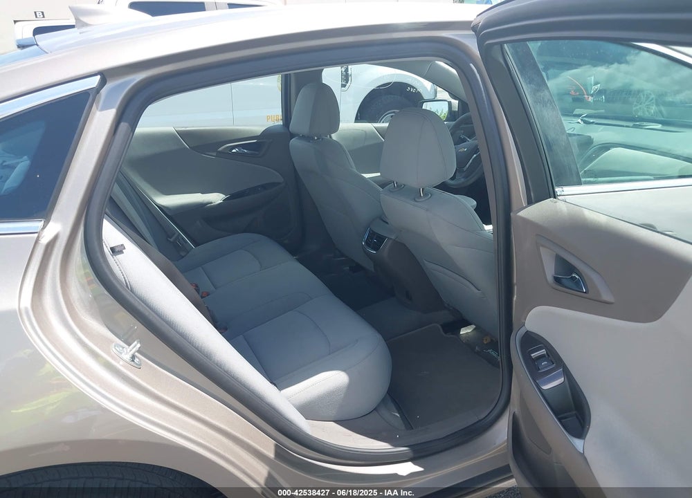 2025 CHEVROLET MALIBU VIN: 1G1ZD5ST2SF148885