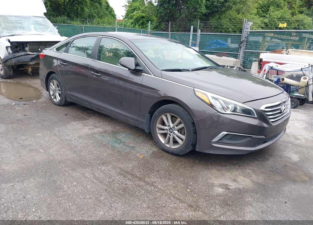 2017 HYUNDAI SONATA SE VIN: 5NPE24AF2HH470281