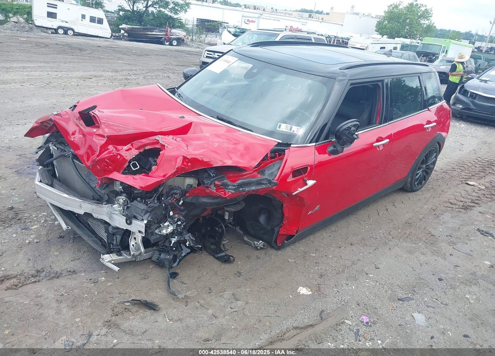 2020 MINI COOPER VIN: WMWXJ1C03L2M11072