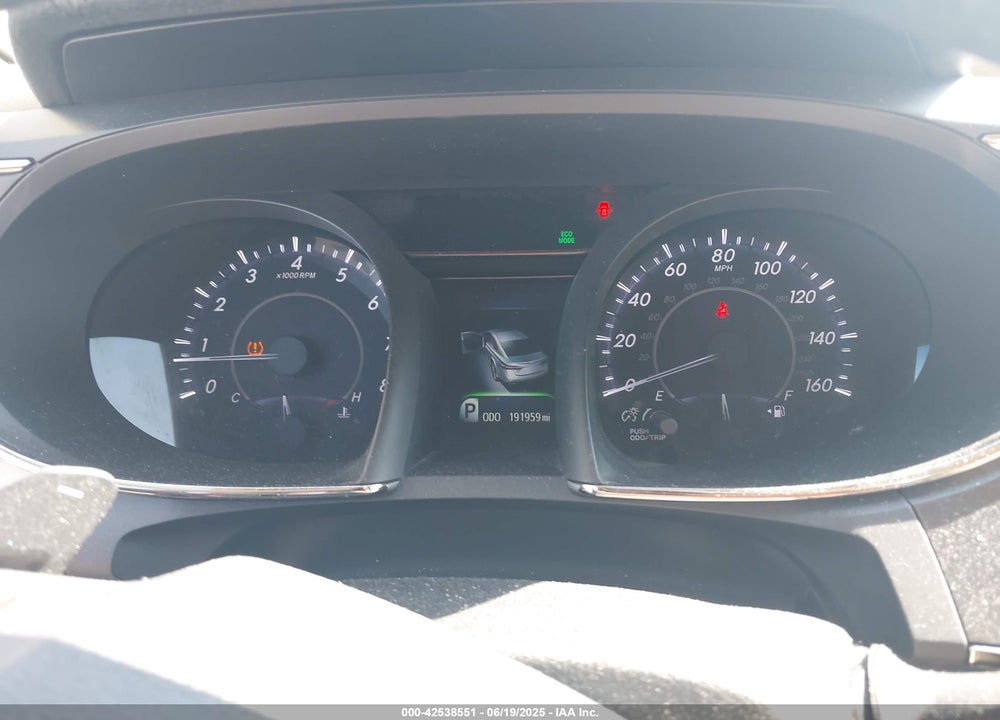 2015 TOYOTA AVALON XLE TOURING VIN: 4T1BK1EB1FU138422