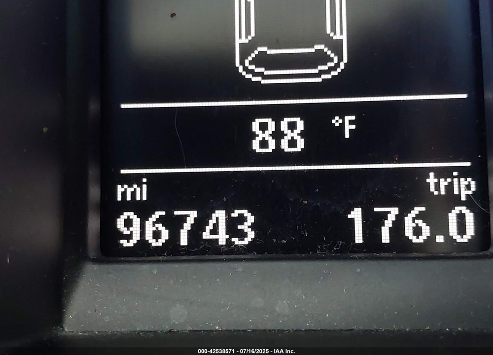 2013 VOLKSWAGEN GOLF VIN: WVWDB7AJ8DW135645