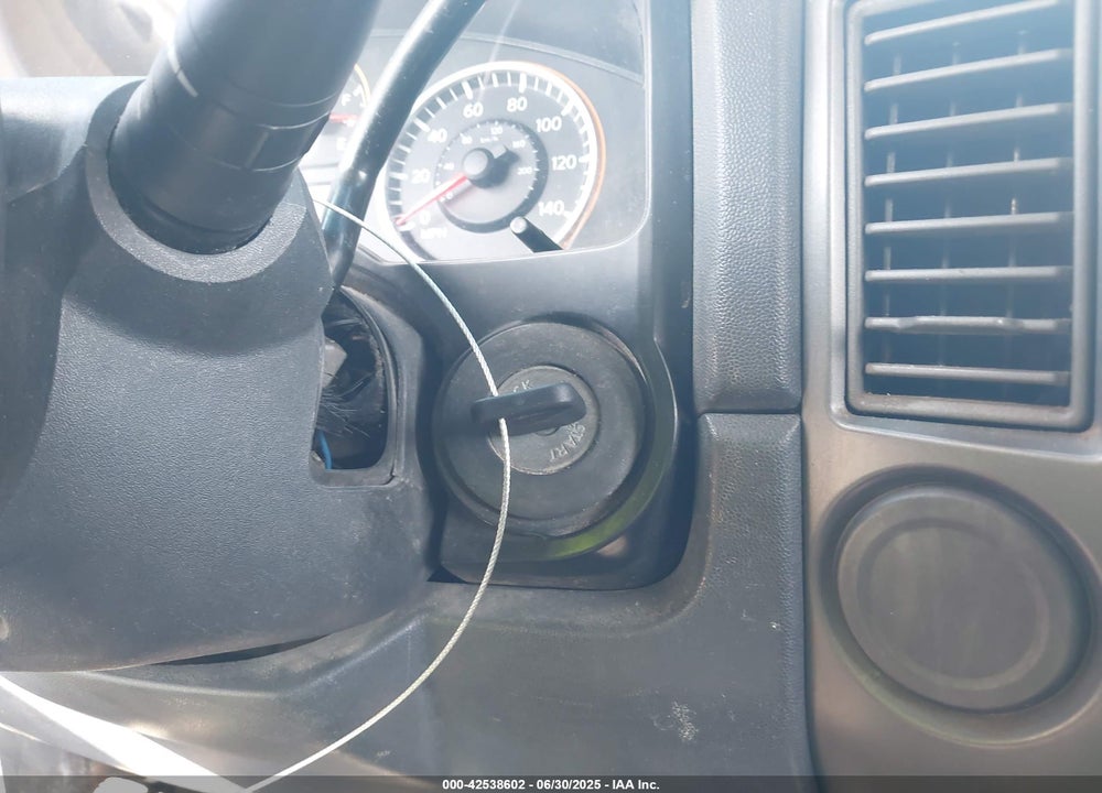 2011 NISSAN TITAN S VIN: 1N6BA0EKXBN315830