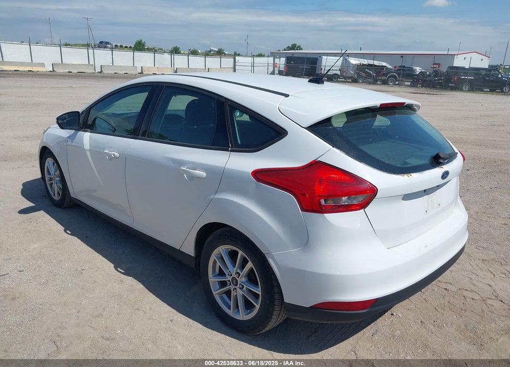 2015 FORD FOCUS VIN: 1FADP3K26FL261708