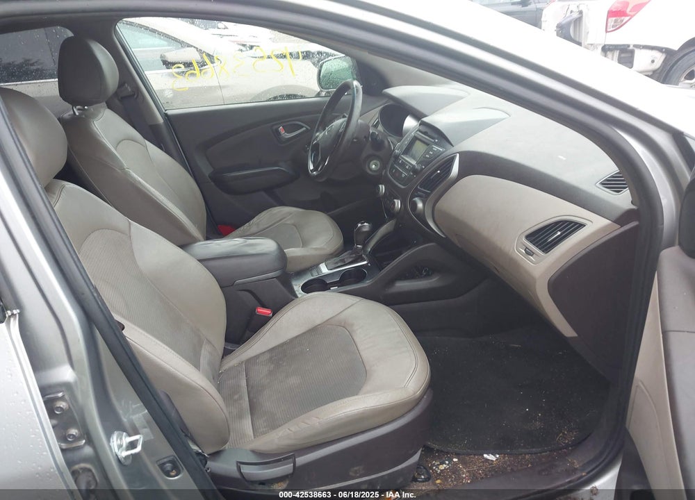 2015 HYUNDAI TUCSON VIN: KM8JU3AG5FU961745