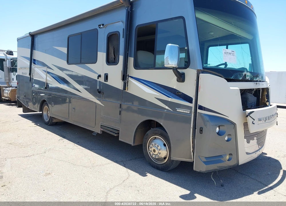 2020 WINNEBAGO SUNSTAR VIN: 1F65F5DY8K0A18804