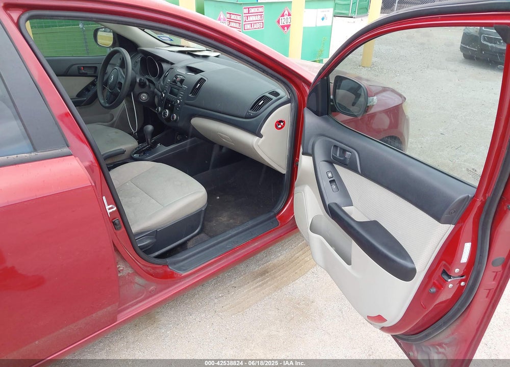 2010 KIA FORTE VIN: KNAFU4A21A5862649