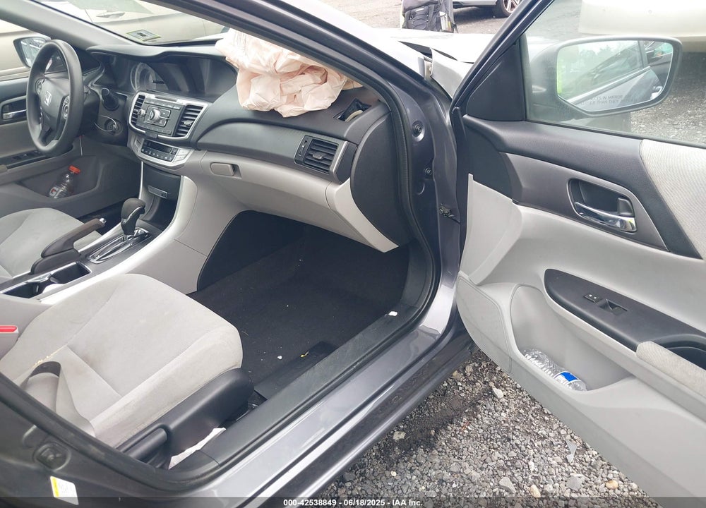 2013 HONDA ACCORD VIN: 1HGCR2F30DA153706