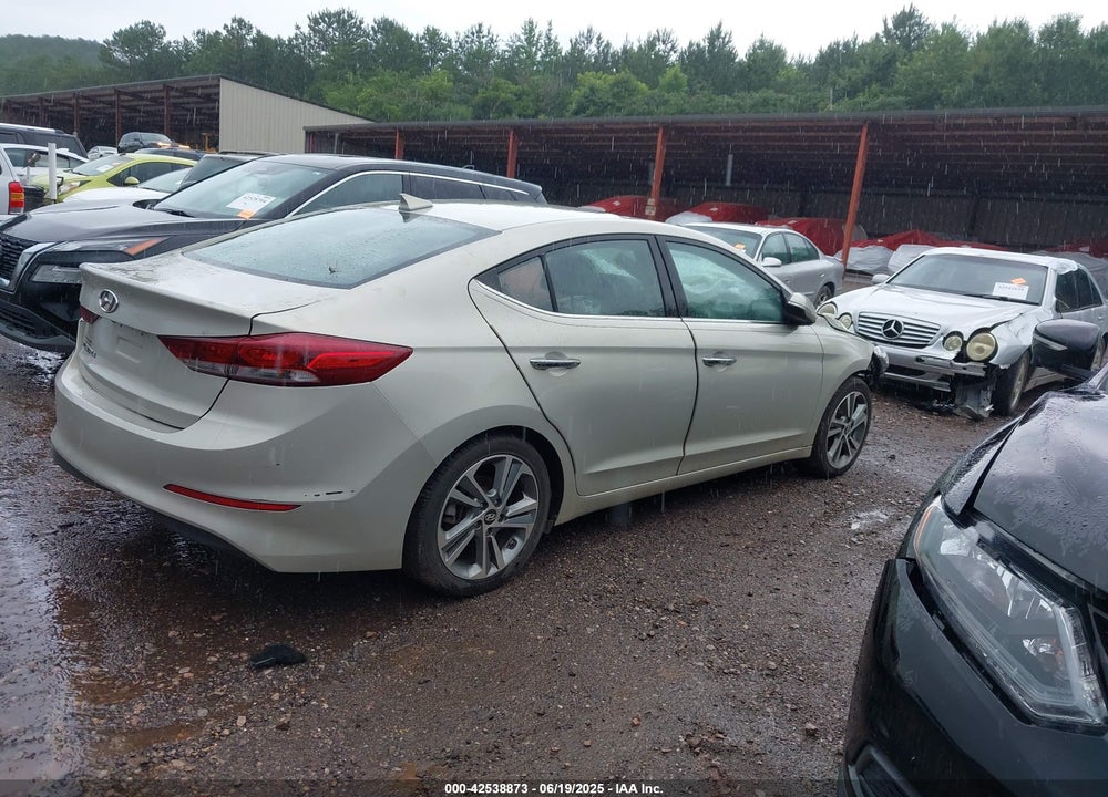 2017 HYUNDAI ELANTRA VIN: KMHD84LF0HU176645