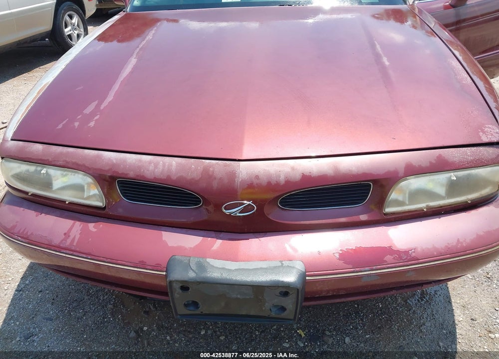 1998 OLDSMOBILE EIGHTY-EIGHT LS VIN: 1G3HN52K7W4845557