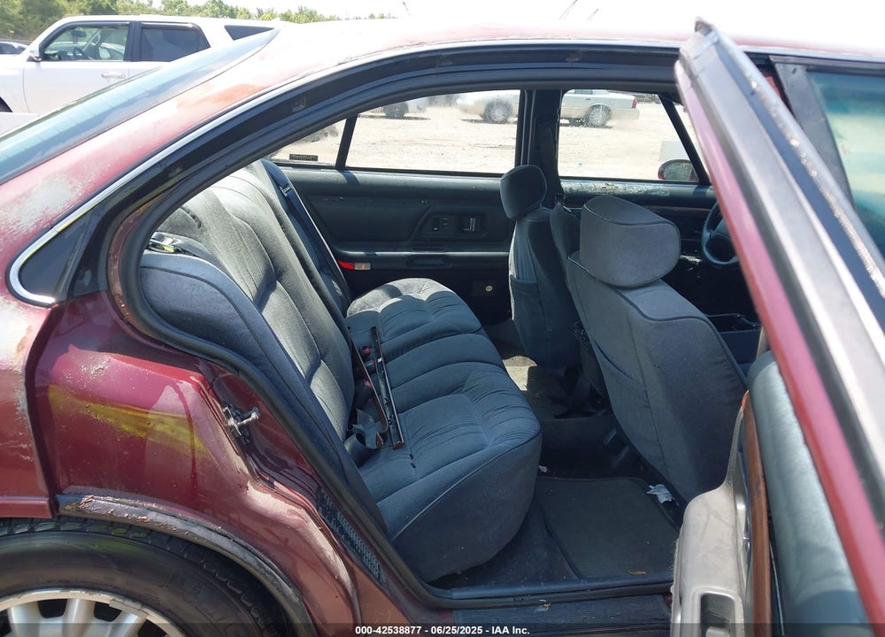 1998 OLDSMOBILE EIGHTY-EIGHT LS VIN: 1G3HN52K7W4845557