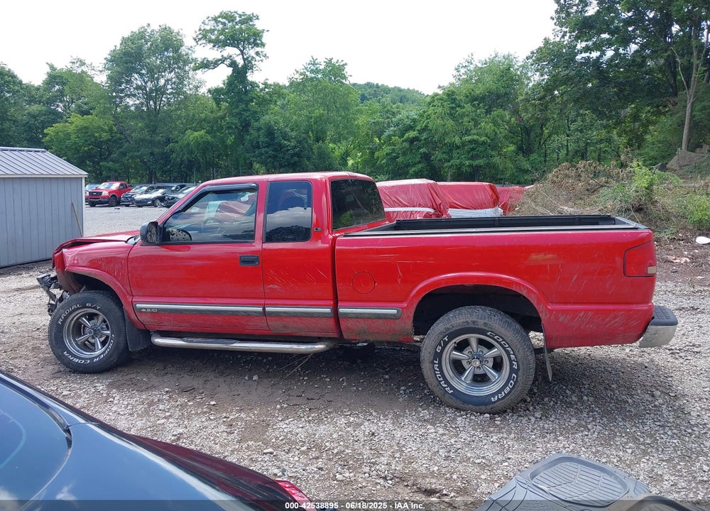 2003 CHEVROLET S-10 LS VIN: 1GCDT19X138275901
