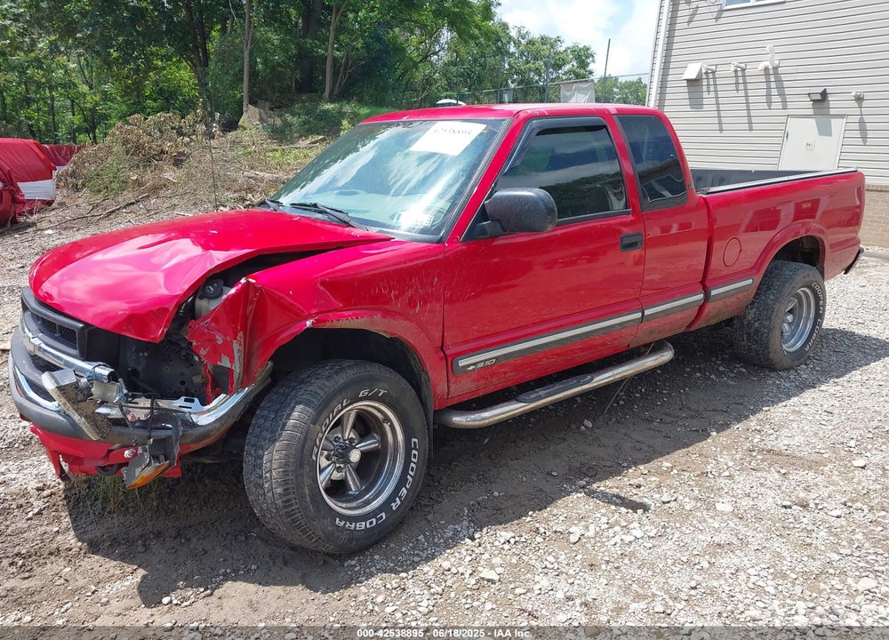 2003 CHEVROLET S-10 LS VIN: 1GCDT19X138275901