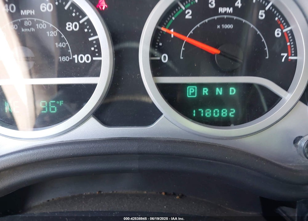 2010 JEEP WRANGLER UNLIMITED SAHARA VIN: 1J4BA5H18AL205611