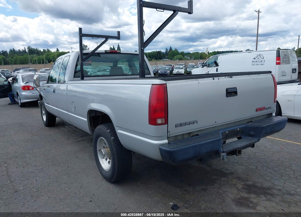 1996 GMC SIERRA C2500 VIN: 1GTGC29R4TE553017