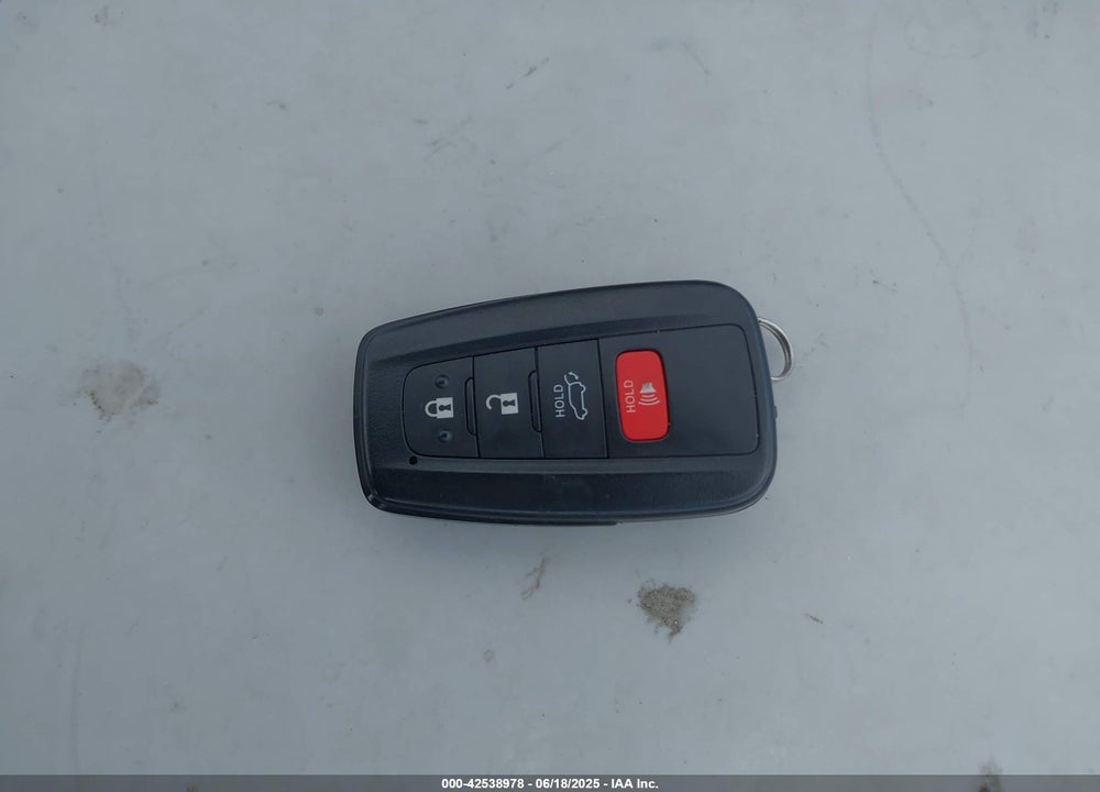 2019 TOYOTA RAV4 VIN: 2T3P1RFV0KC021630