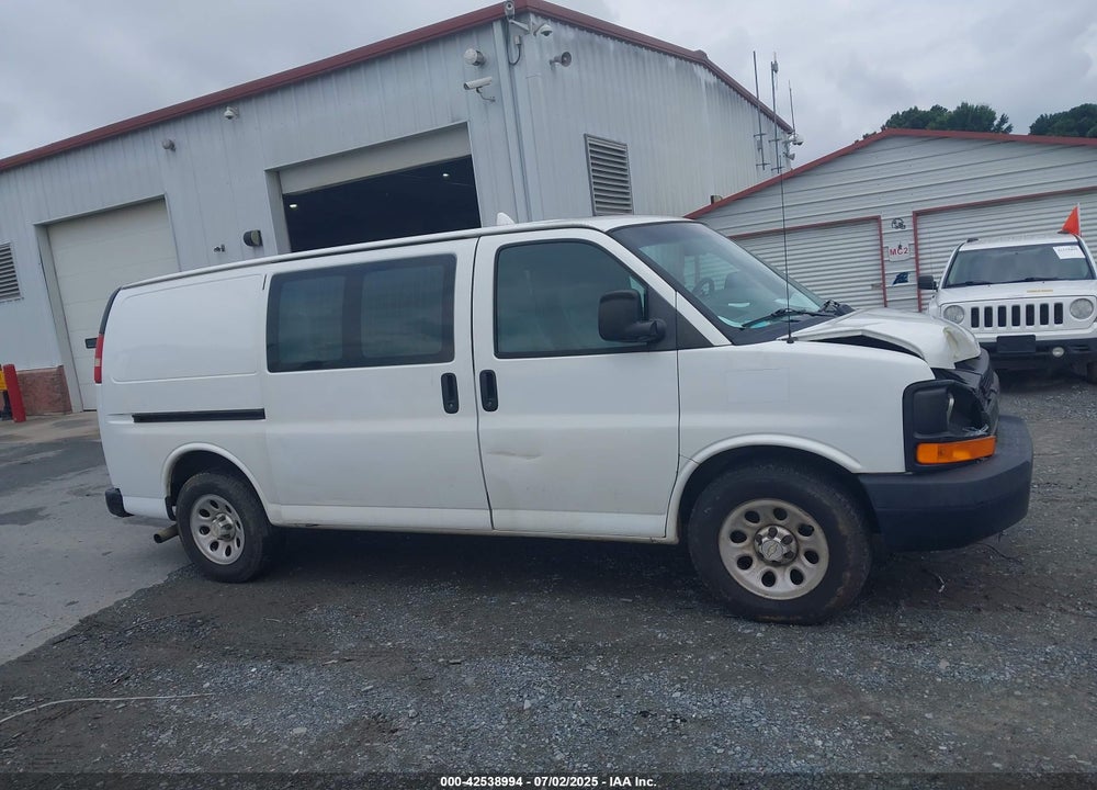 2014 CHEVROLET EXPRESS 1500 WORK VAN VIN: 1GCSGAFX1E1158329