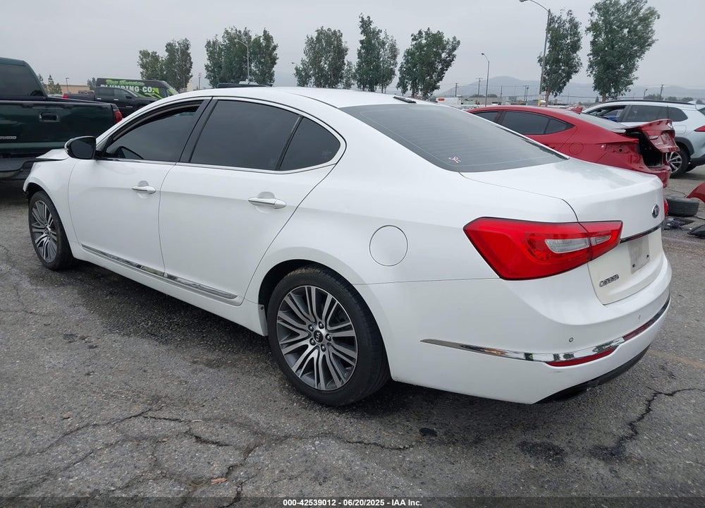 2014 KIA CADENZA VIN: KNALN4D7XE5152968