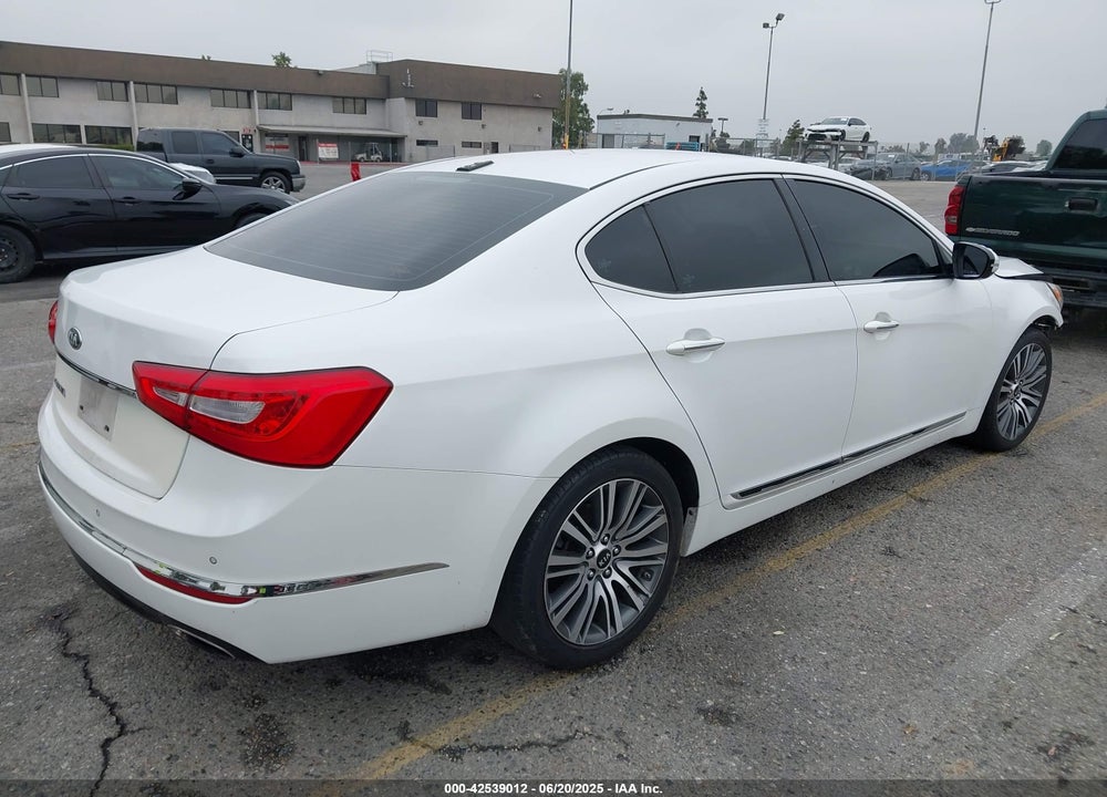 2014 KIA CADENZA VIN: KNALN4D7XE5152968