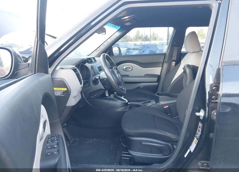 2014 KIA SOUL VIN: KNDJN2A25E7055009