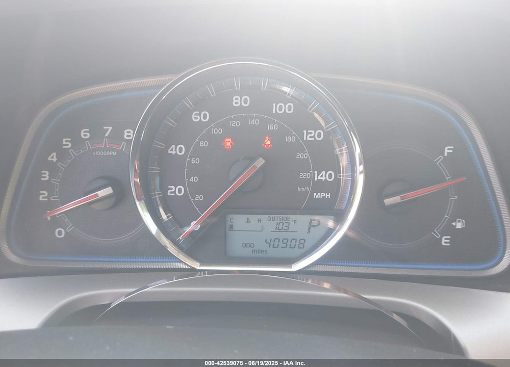 2014 TOYOTA RAV4 VIN: 2T3DFREV2EW207386