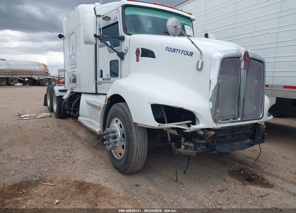 2010 KENWORTH CONSTRUCTION T660 VIN: 1XKAD49X9AJ263183