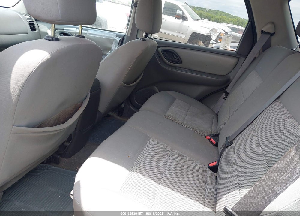 2007 FORD ESCAPE VIN: 1FMYU03187KA98944