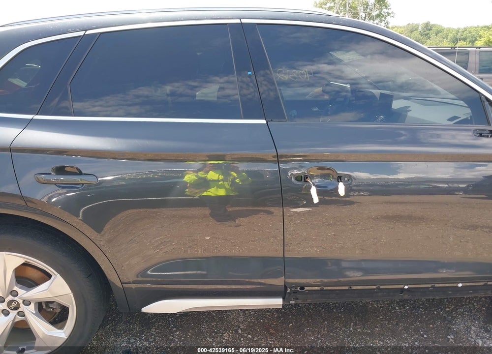 2021 AUDI Q5 VIN: WA1BAAFY4M2062482