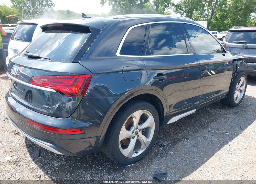 2021 AUDI Q5 VIN: WA1BAAFY4M2062482