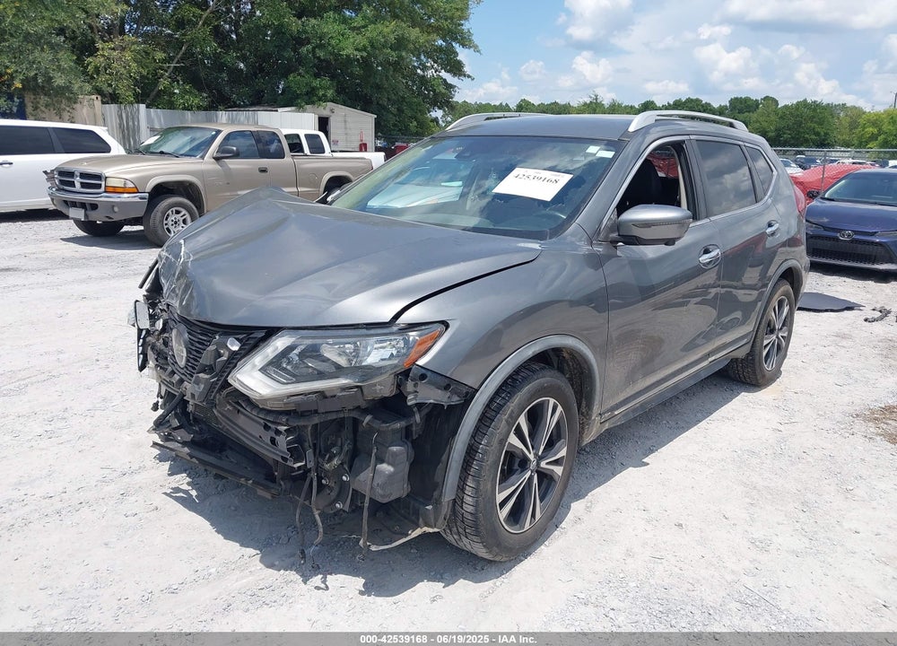 2018 NISSAN ROGUE VIN: JN8AT2MT1JW456068