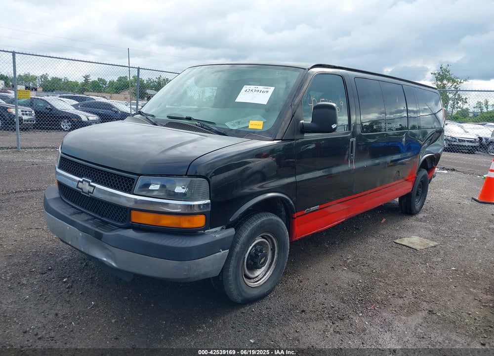 2005 CHEVROLET EXPRESS VIN: 1GAHG39U151257779