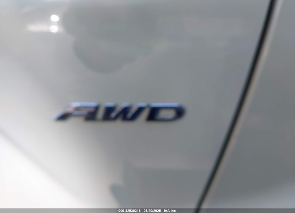 2018 HONDA CR-V VIN: 2HKRW2H87JH602331