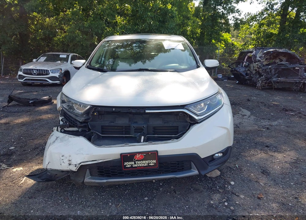 2018 HONDA CR-V VIN: 2HKRW2H87JH602331