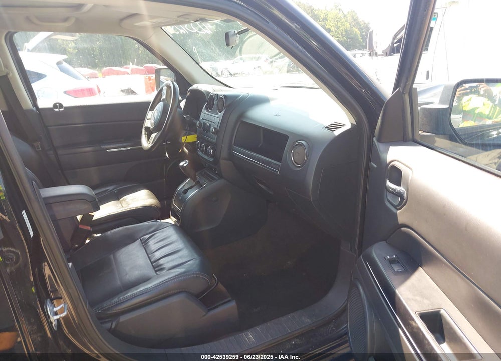 2014 JEEP PATRIOT VIN: 1C4NJRCB8ED728587