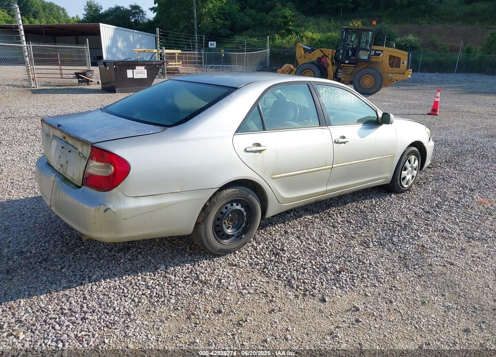 2004 TOYOTA CAMRY LE VIN: 4T1BE32K64U939657