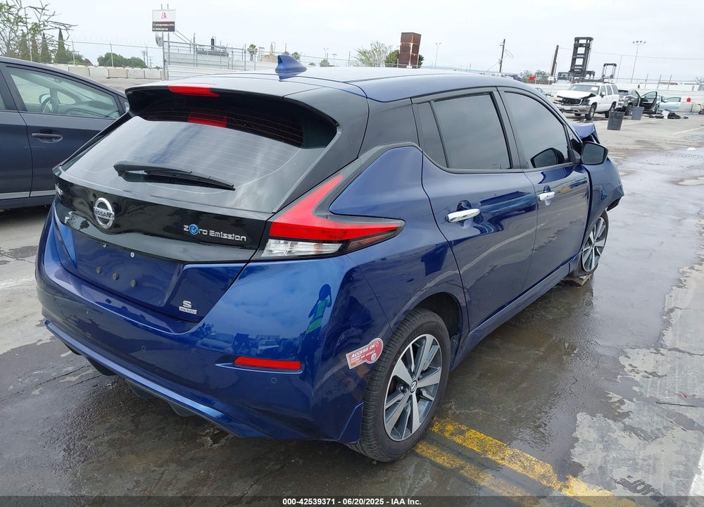 2022 NISSAN LEAF VIN: 1N4BZ1BV6NC561456