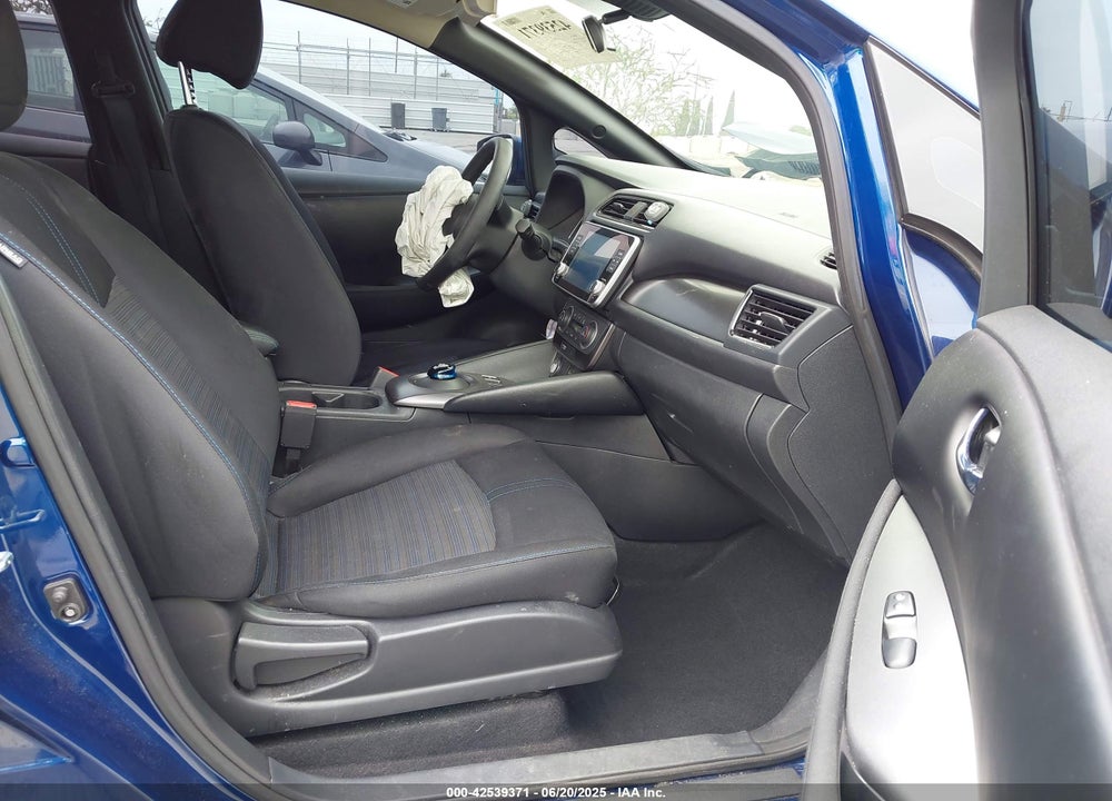 2022 NISSAN LEAF VIN: 1N4BZ1BV6NC561456