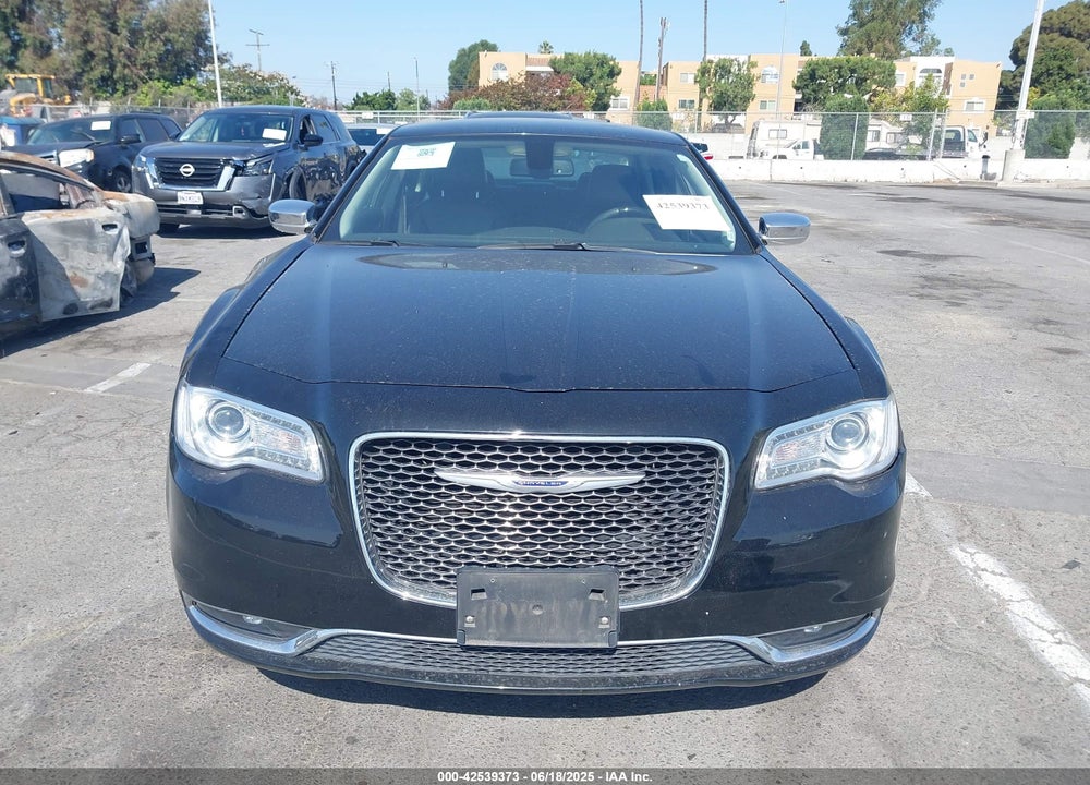 2019 CHRYSLER 300 LIMITED VIN: 2C3CCAEG4KH690581