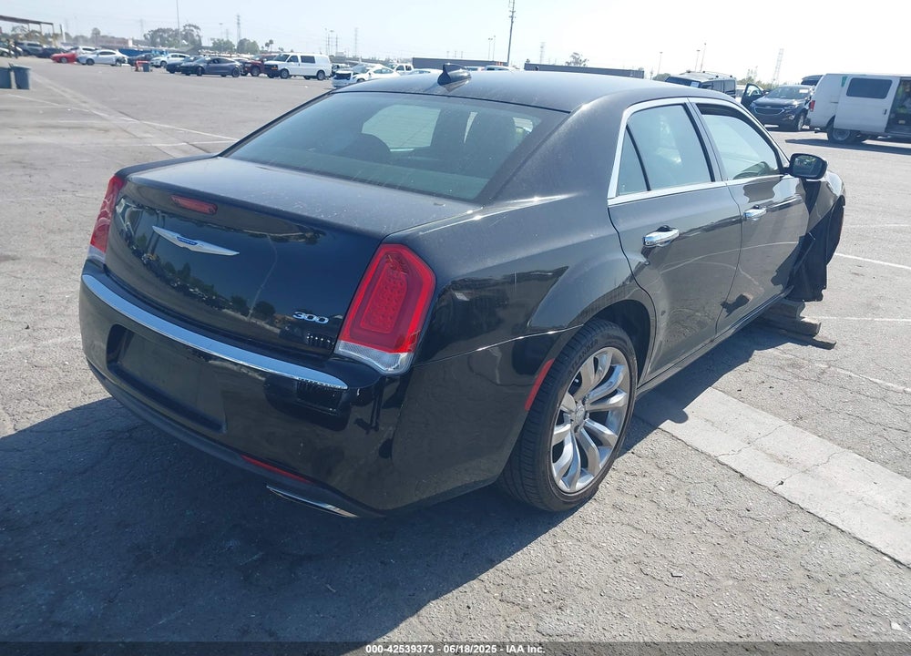 2019 CHRYSLER 300 LIMITED VIN: 2C3CCAEG4KH690581
