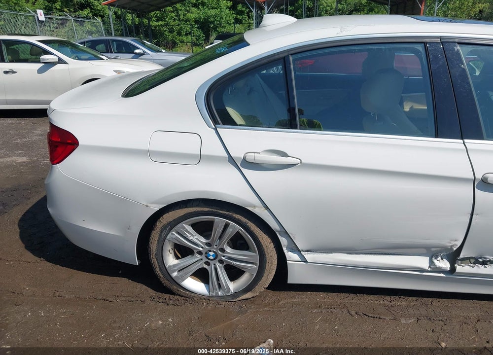 2017 BMW 3 SERIES VIN: WBA8D9G33HNU62673