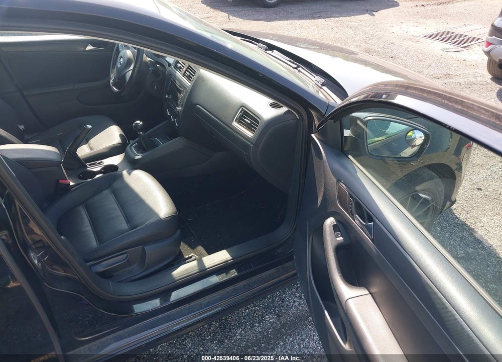 2012 VOLKSWAGEN JETTA VIN: 3VWBP7AJXCM319098