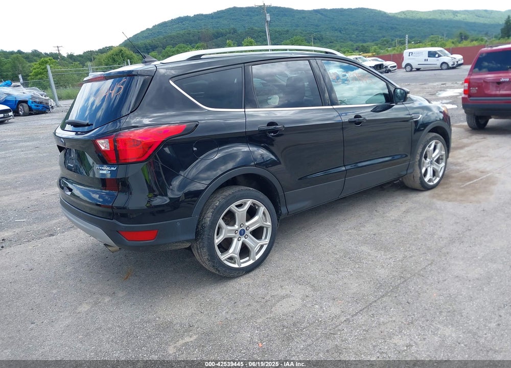 2019 FORD ESCAPE VIN: 1FMCU9J95KUA09190