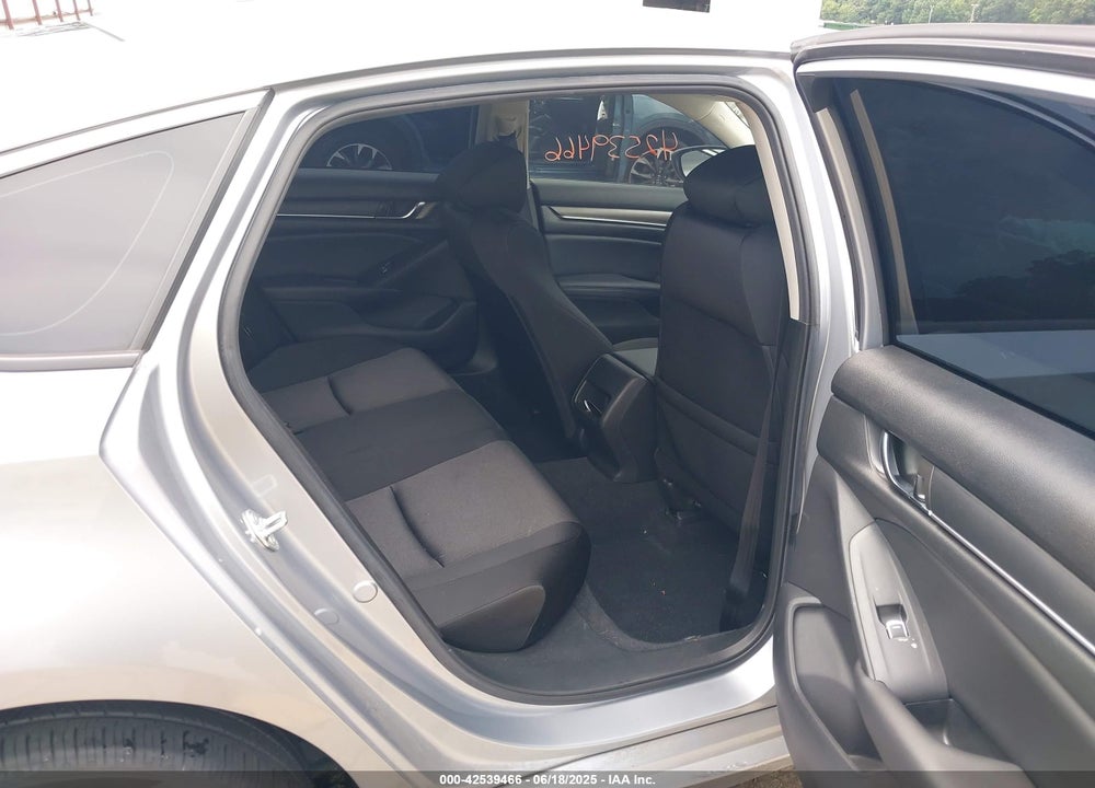 2022 HONDA ACCORD VIN: 1HGCV1F13NA004292
