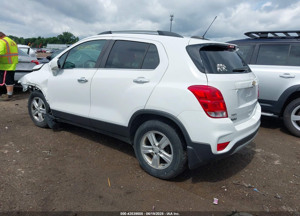 2018 CHEVROLET TRAX VIN: 3GNCJLSB1JL285667