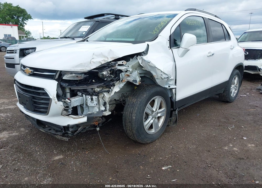 2018 CHEVROLET TRAX VIN: 3GNCJLSB1JL285667